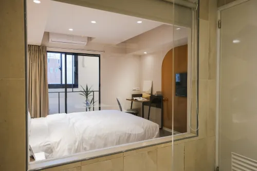 Giant Rich Hotel Zimmer Photos