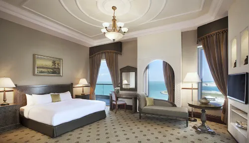 Al Habtoor Grand Resort, Autograph Collection By Marriott Rooms Photos
