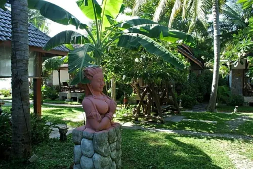 Salad Beach Resort Photos