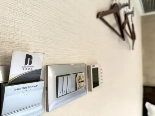 Noble Park Hotel Photos