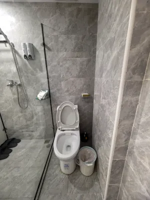 Hongrunxiang Hotel Rooms Photos