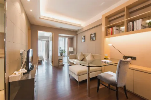 UHOME Executive Apartments Rooms Photos