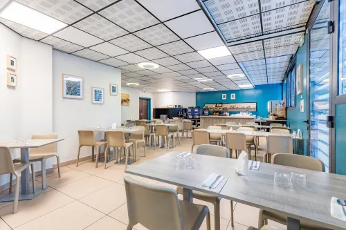 Appart'City Confort Angers - Appart Hôtel Restauration Photos