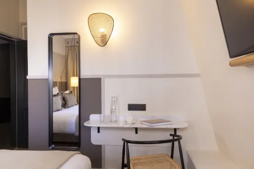 Hôtel Toujours - 4 étoiles - Paris 16e arrondissement Chambres Photos