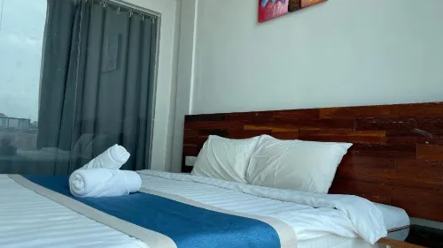 Riverbank Hotel by MRVJ BUSINESS Rooms Photos