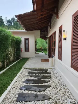 Joglo Ageng Guci Tegal 호텔 외관 Photos