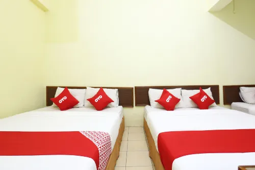 Super OYO 89651 Harmoni Hotel Zimmer Photos