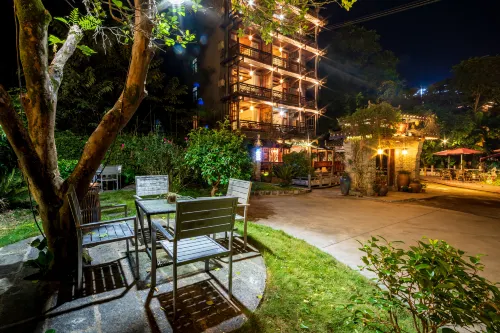 Yangshuo Fu Shan Hai  Trees and Flowers Hotel Exterior Photos