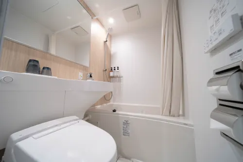 Hop Inn Tokyo Ueno Kamar Photos