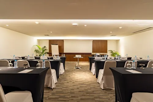 Bintang Kuta Hotel Fasilitas Bisnis Photos