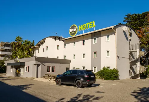 B&B HOTEL Villeneuve-Loubet Plage À ne pas manquer Photos