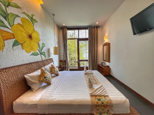 Monsoon Riverside Hotel Suositellut Photos