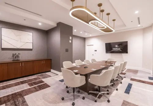 Hilton Arlington National Landing Business Facilities Photos