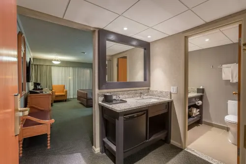 Banff Park Lodge Rooms Photos