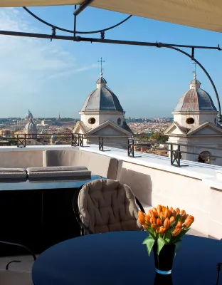 Hassler Roma Рядом с отелем Photos
