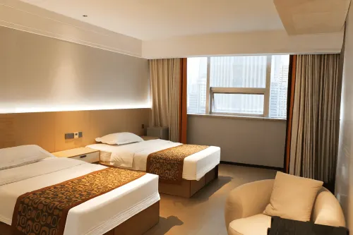 The Grand Tower Hotel Zimmer Photos
