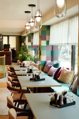 Henriette Stadthotel Vienna Dining Photos