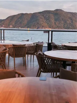Sanya Yomovo – Bridge House Art Inn 식사 Photos