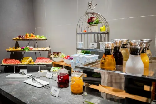 Homeinn Selected Hotel (Huzhou Aishan Yintai City Yishang Street) 식사 Photos