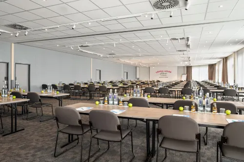 Vienna House Easy by Wyndham Frankfurt Airport Fasilitas Bisnis Photos