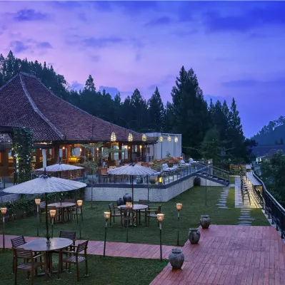 Joglo Ageng Guci Tegal 식사 Photos