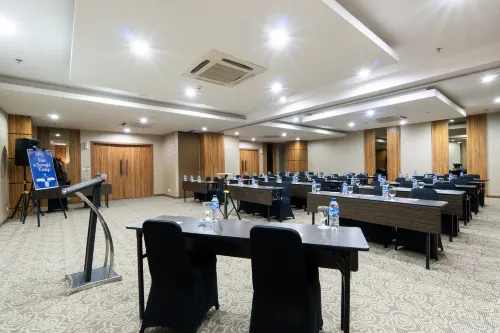 Grand Serela Yogyakarta Fasilitas Bisnis Photos