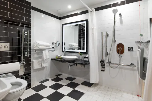 Hilton London Wembley Rooms Photos