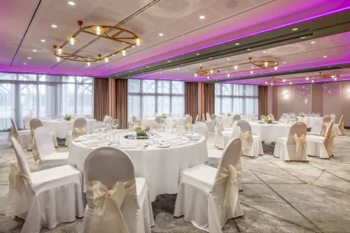 Vienna Marriott Hotel Business Photos