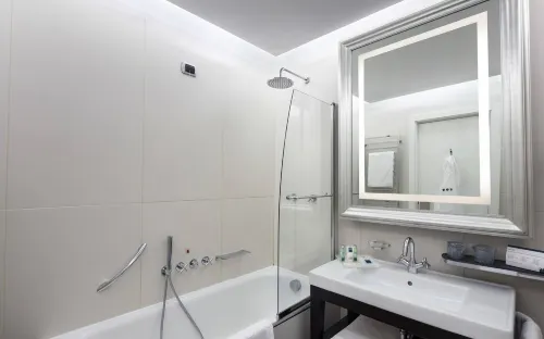 UNA HOTELS Cusani Milano Номера Photos