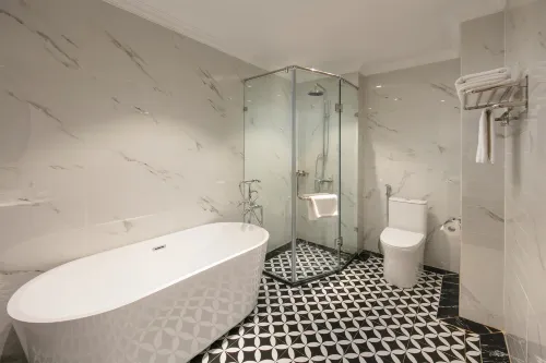 The Legend Hanoi Hotel Kamar Photos