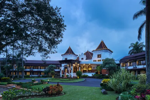 ÉL Hotel Kartika Wijaya Batu Избранное Photos