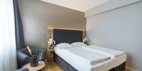 PLAZA INN Rieker Stuttgart Hauptbahnhof Zimmer Photos