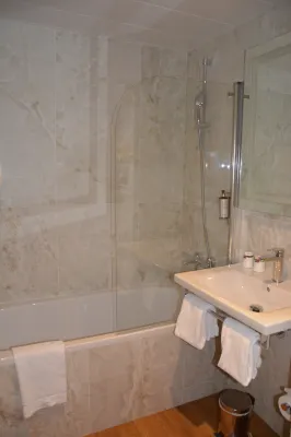Hôtel Montcalm Paris Zimmer Photos