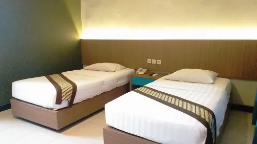 Cakra Kusuma Kamar Photos