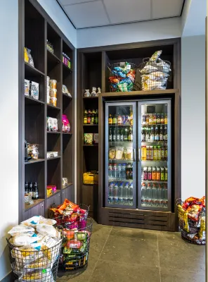 Ramada by Wyndham Amsterdam Airport Schiphol Restauration Photos