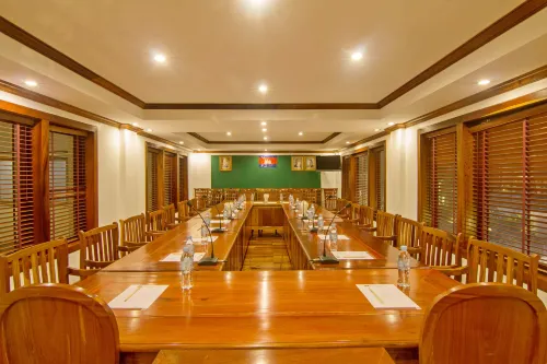 Cheathata Cts Hotel Siem Reap Business Facilities Photos