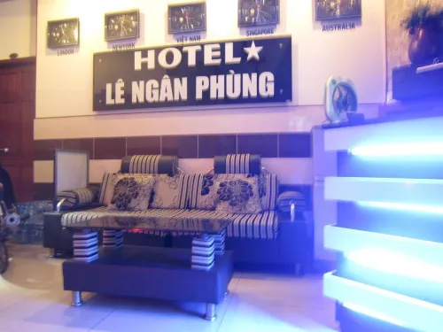 Le Ngan Phung Hotel Общественные зоны Photos