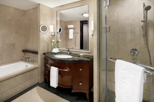 Shangri-La Jakarta Kamar Photos