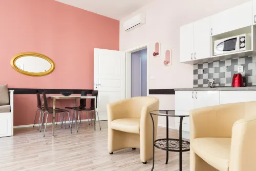 Royal Court Apartments Номера Photos