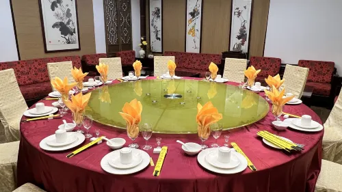 Caoxi Hot Spring Holiday Resort Dining Photos