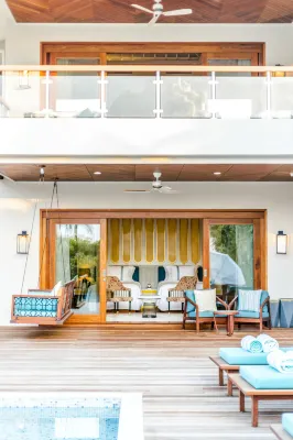 Hideaway Beach Resort & Spa Kamar Photos