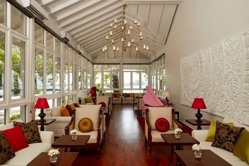Ekho Lake House Photos