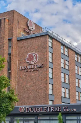 DoubleTree by Hilton London Ealing Exterior Photos