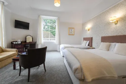Fisher's Hotel Rooms Photos