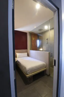 Mira Inn Rungkut Zimmer Photos
