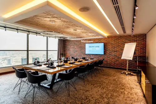 Mercure Dubai Barsha Heights Hotel Suites And Apartments Бизнес-удобства Photos