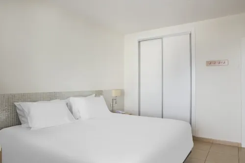 Santa Barbara Golf and Ocean Club Rooms Photos