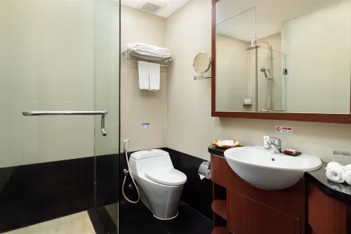 Best Western Plus Makassar Beach Rooms Photos