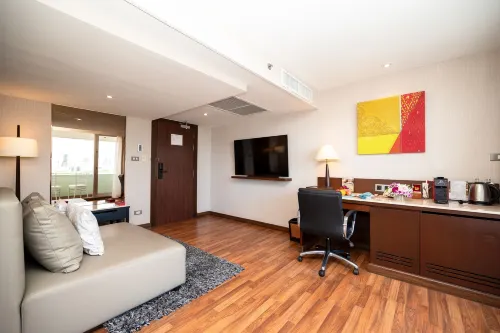 Ramada Plaza by Wyndham Bangkok Menam Riverside Rooms Photos