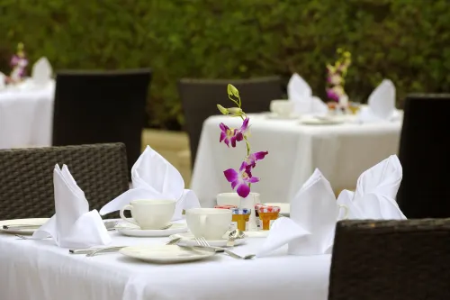 Ramada by Wyndham Downtown Dubai Restauration Photos